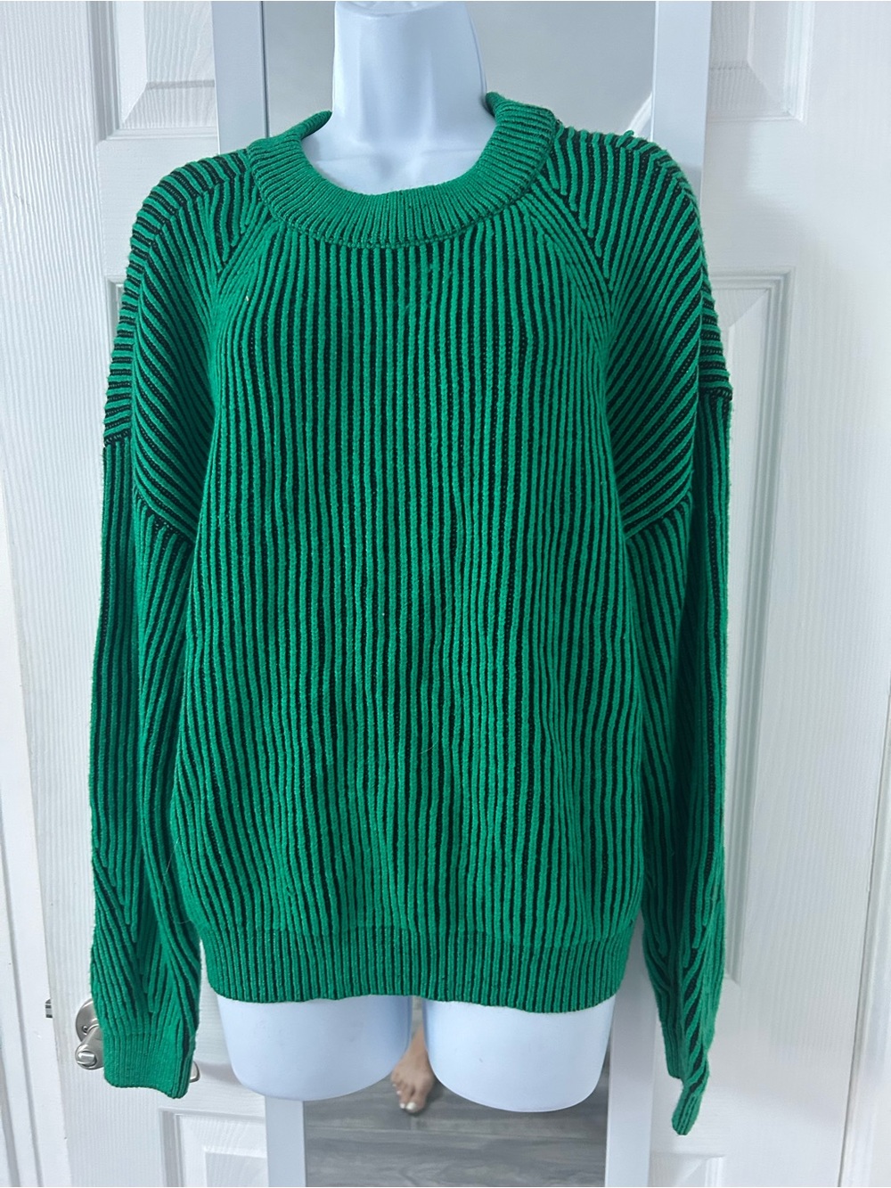 Classic Crewneck Ribbed Sweater in Emerald Green